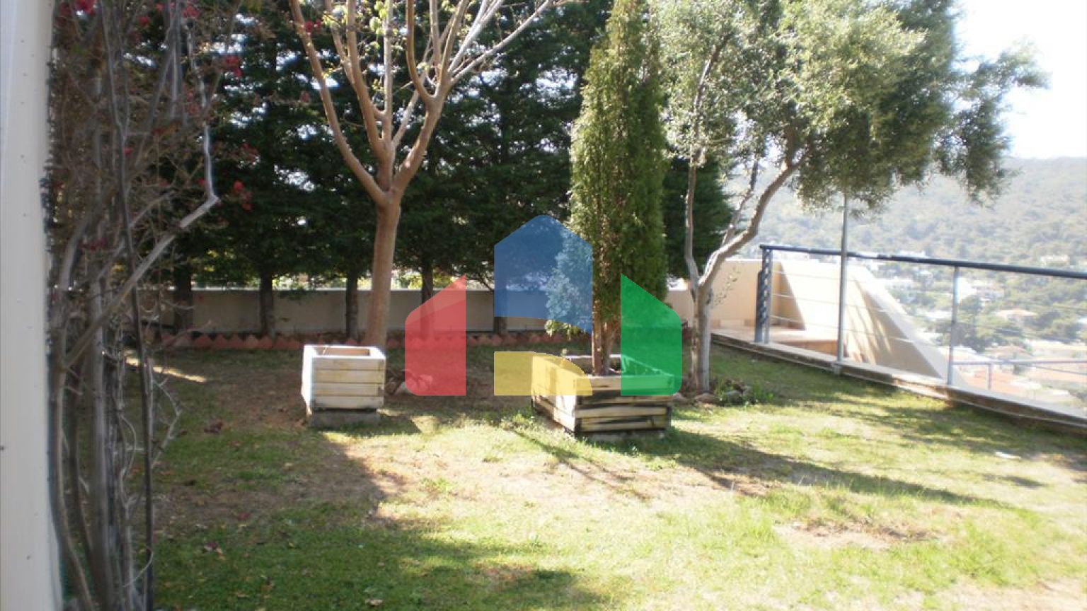 Продаж - Котедж 373 m² в Аттиці