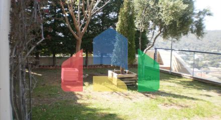 Продаж - Котедж 373 m² в Аттиці