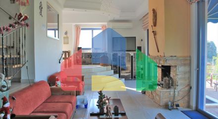 Продаж - Котедж 320 m² в Аттиці