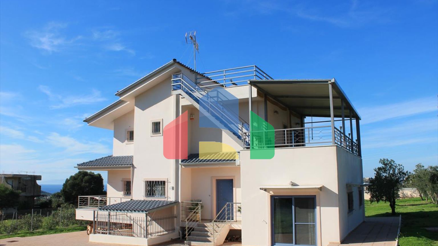 Продажа - Коттедж 320 m² в Аттике