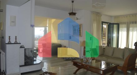 Продаж - Вілла 250 m² в Аттиці