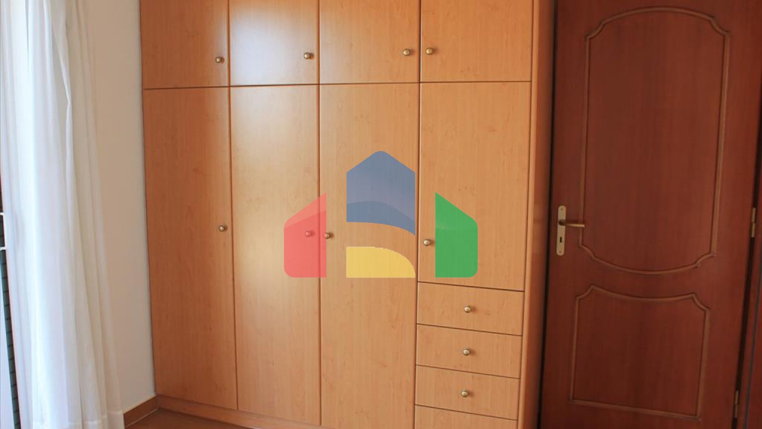 Продаж - Котедж 342 m² в Аттиці