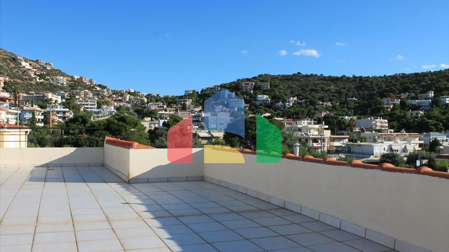 Продаж - Котедж 342 m² в Аттиці