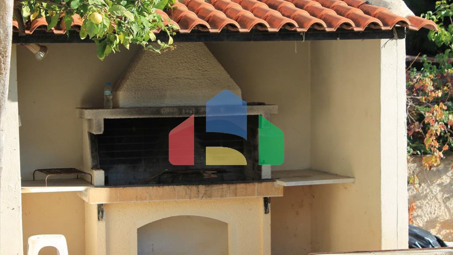 Продаж - Котедж 342 m² в Аттиці