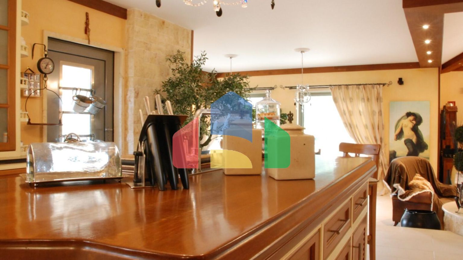 Продаж - Вілла 950 m² в Аттиці