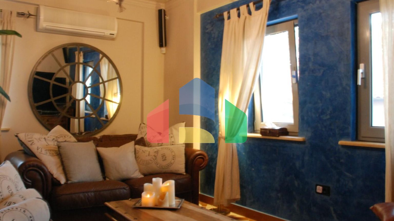 Продаж - Вілла 950 m² в Аттиці