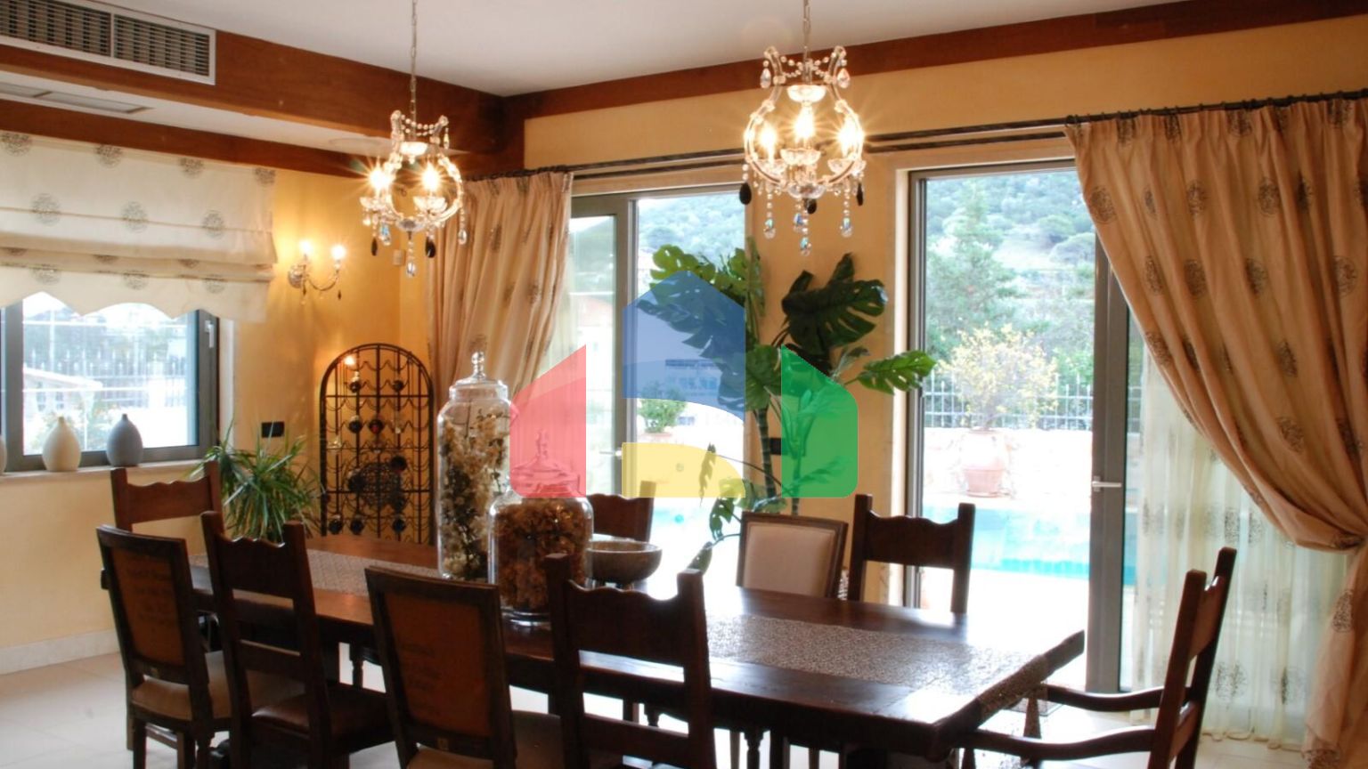 Продаж - Вілла 950 m² в Аттиці