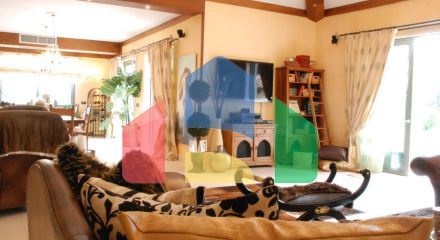 Продаж - Вілла 950 m² в Аттиці