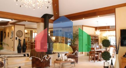 Продаж - Вілла 950 m² в Аттиці