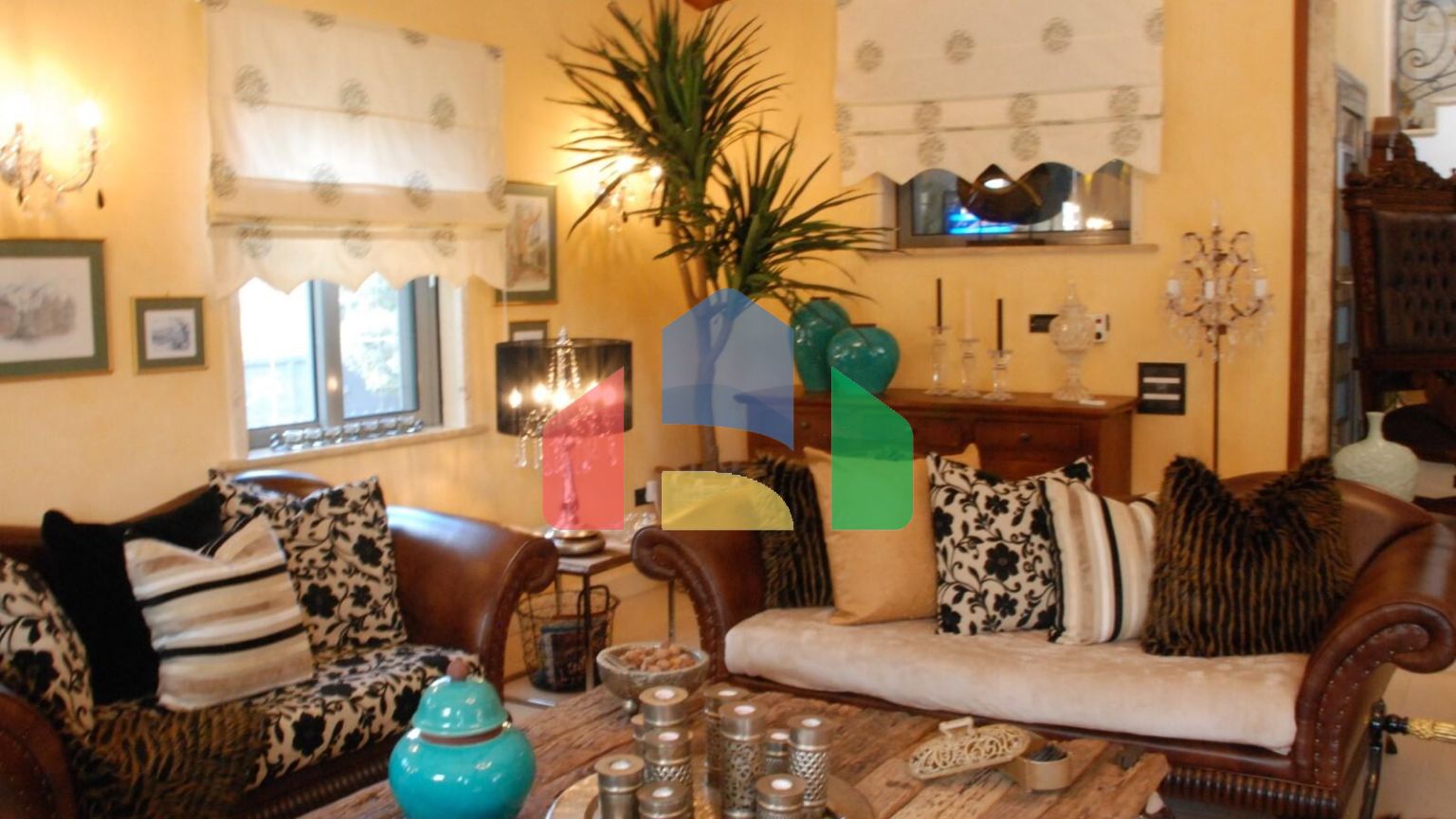 Продаж - Вілла 950 m² в Аттиці