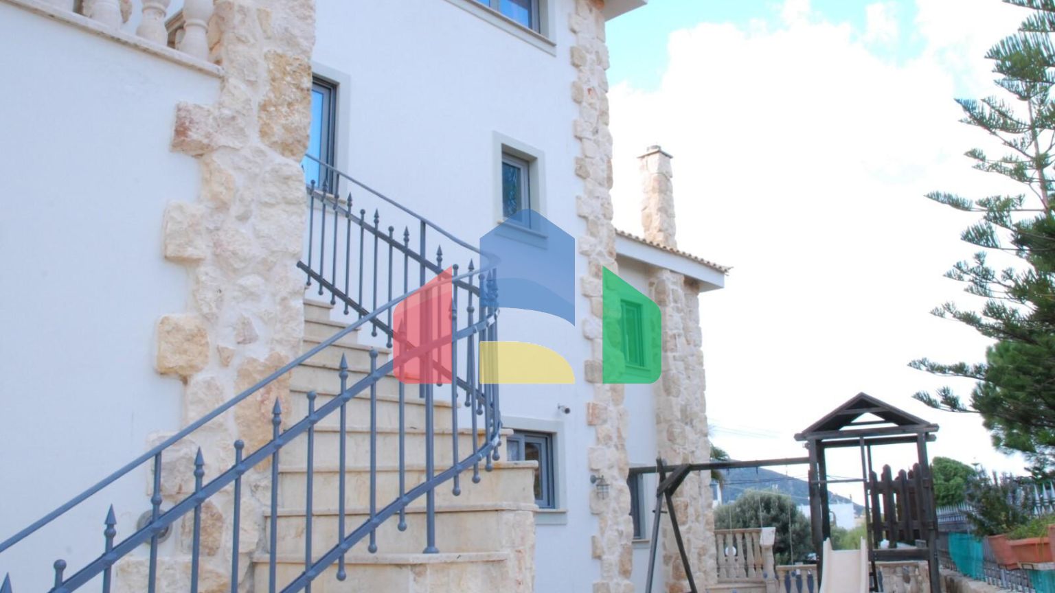 Продаж - Вілла 950 m² в Аттиці