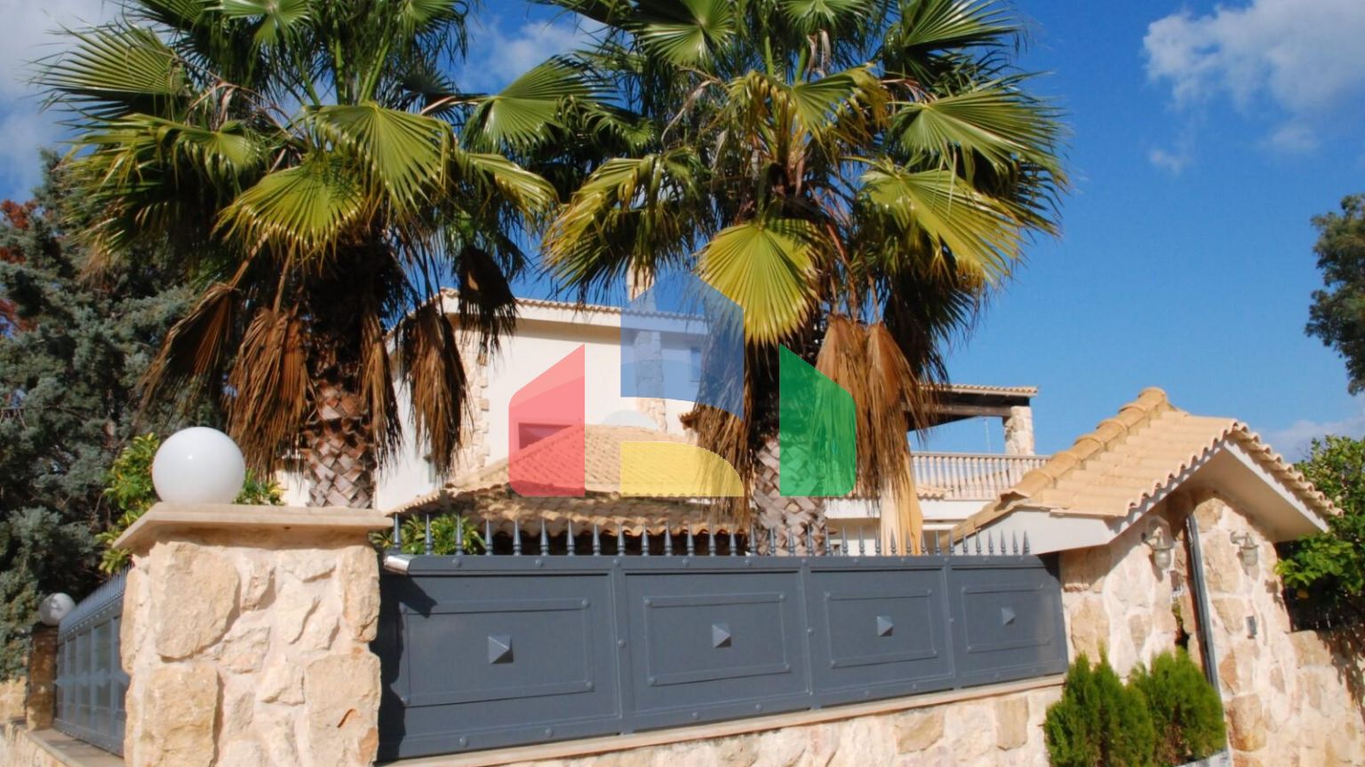 Продаж - Вілла 950 m² в Аттиці