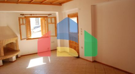 Продаж - Таунхаус 120 m² в Аттиці