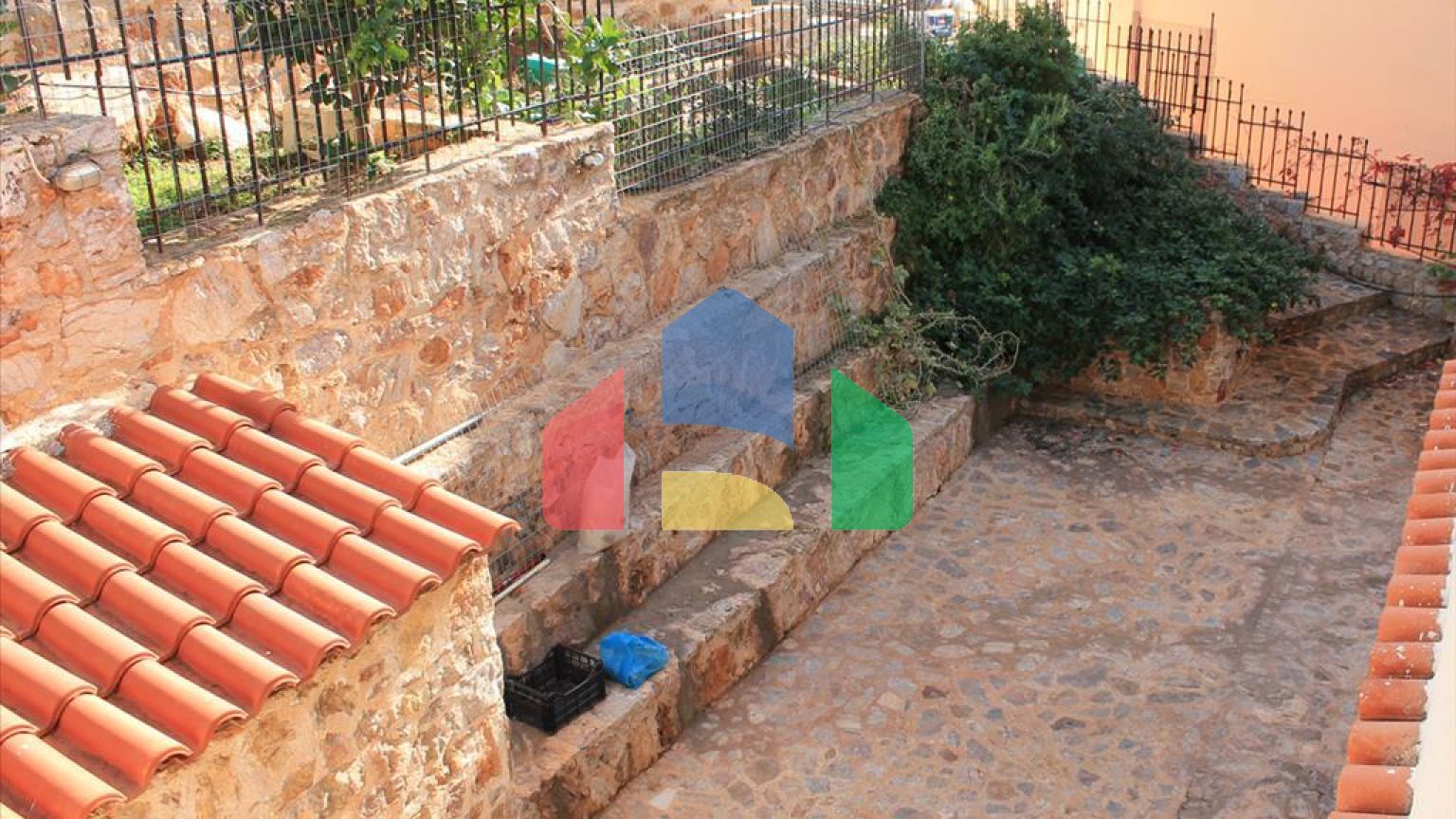 Продаж - Котедж 250 m² в Аттиці