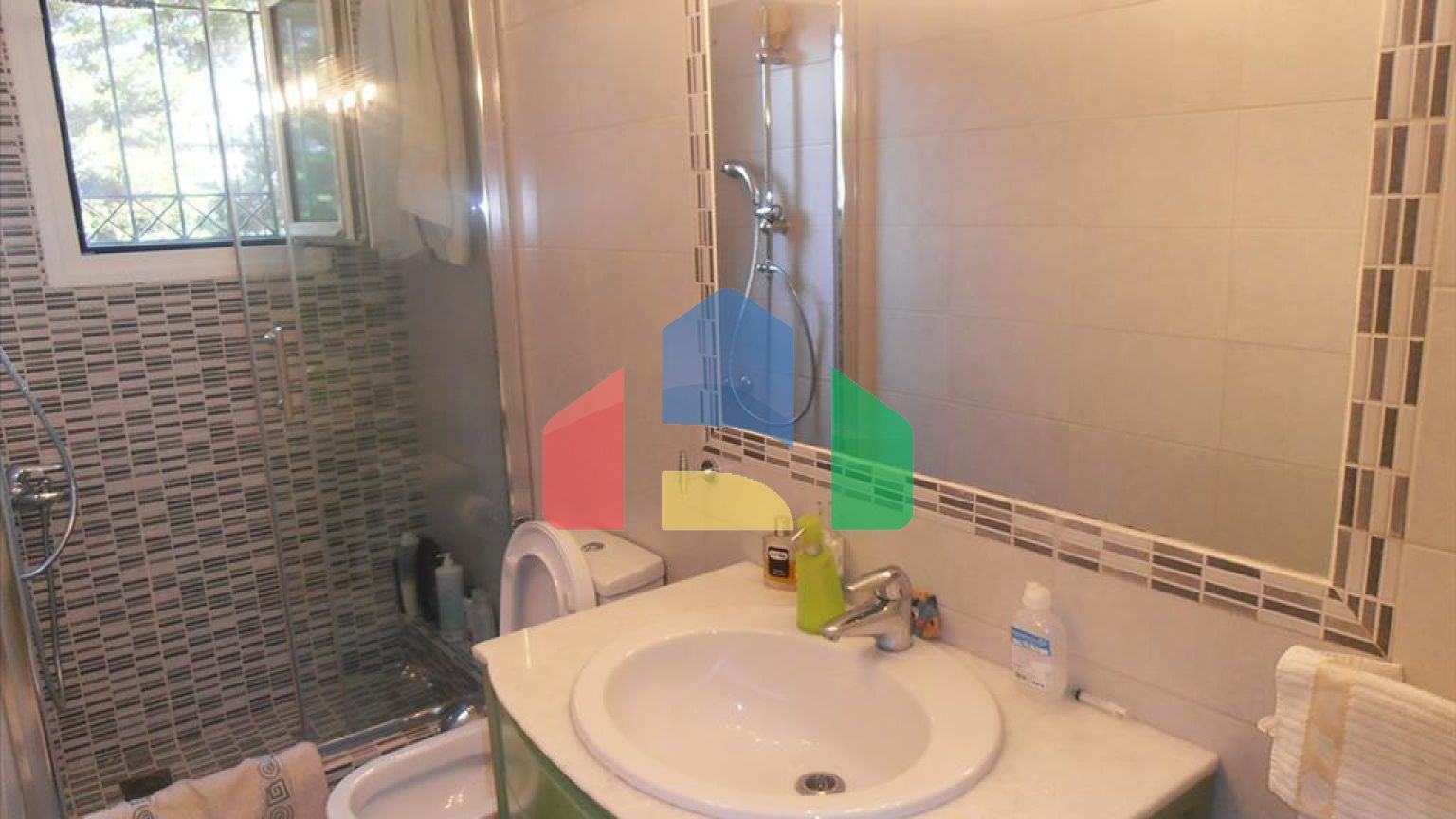 Продаж - Котедж 400 m² в Аттиці