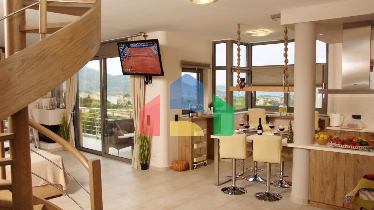 Продаж - Котедж 275 m² в Аттиці