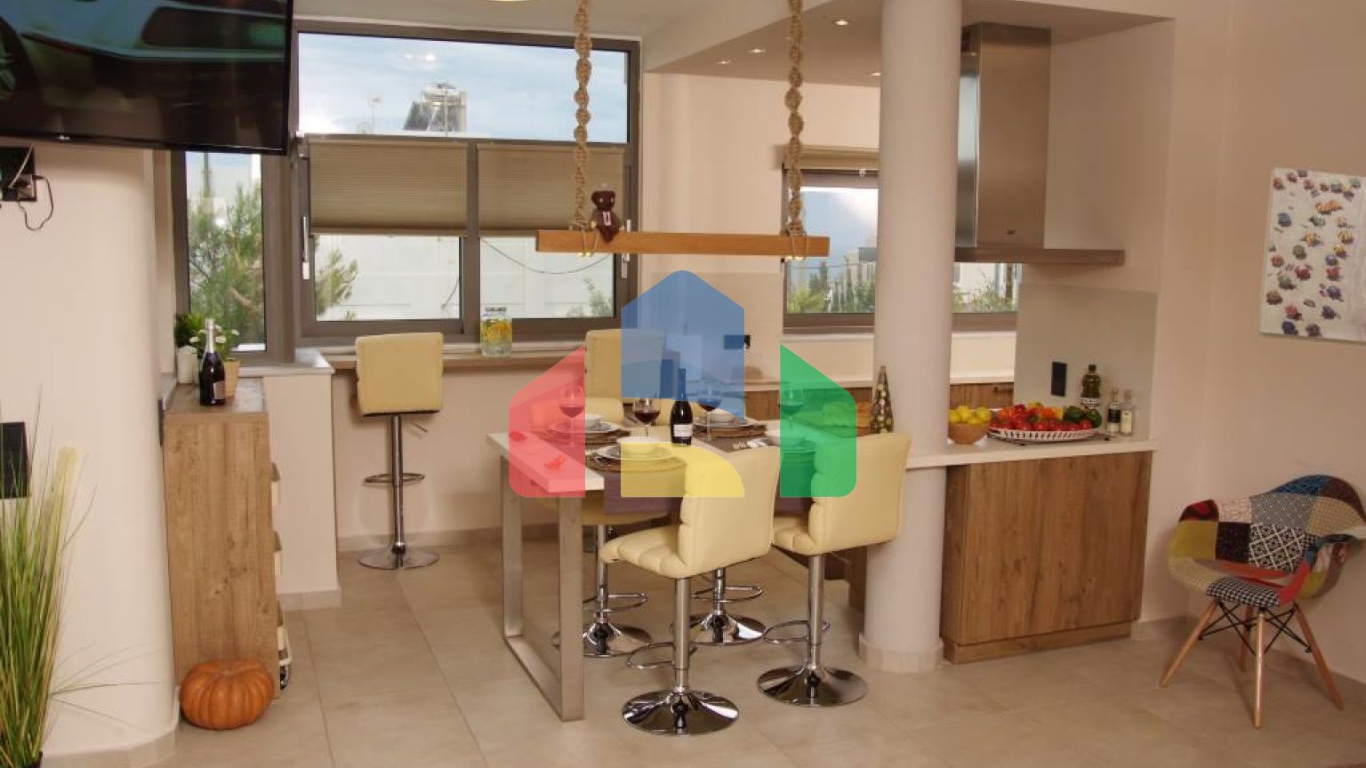 Продаж - Котедж 275 m² в Аттиці