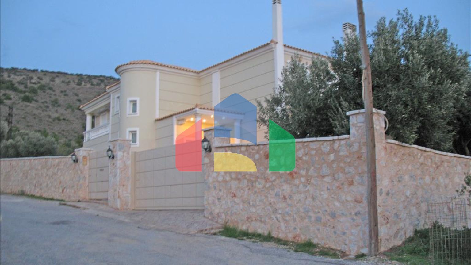 Продажа - Вилла 400 m² в Аттике