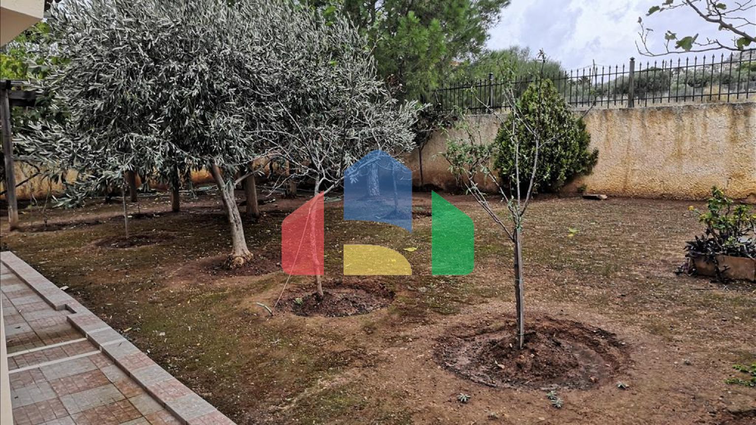 Продажа - Коттедж 300 m² в Аттике