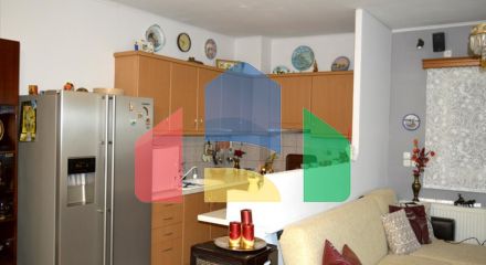 Продаж - Котедж 400 m² в Аттиці