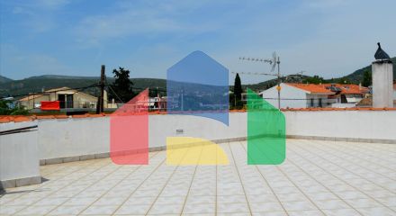 Продажа - Коттедж 480 m² в Аттике