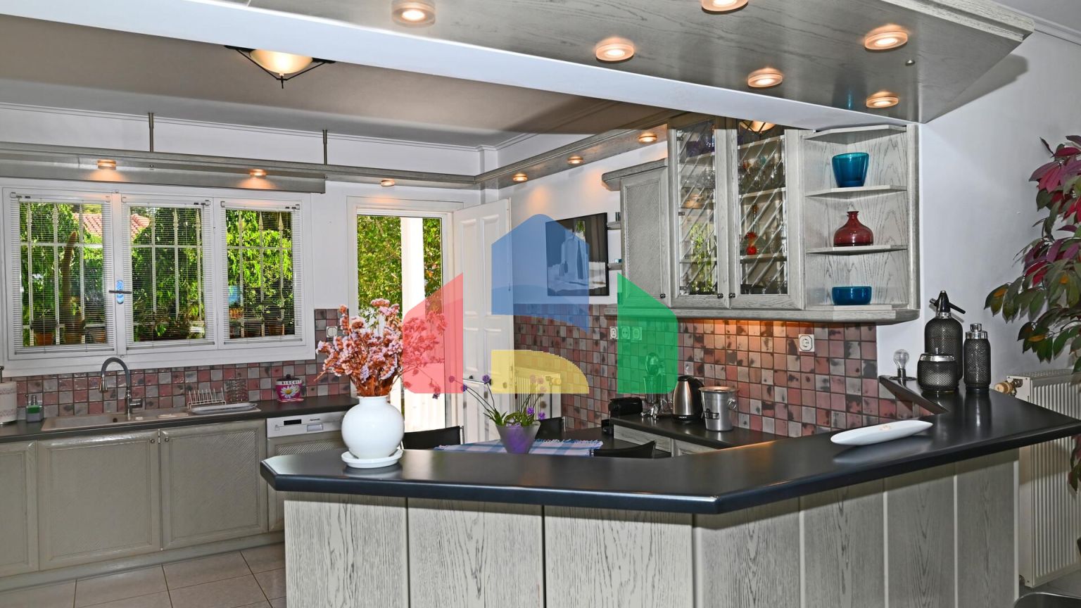 Продажа - Вилла 350 m² в Аттике