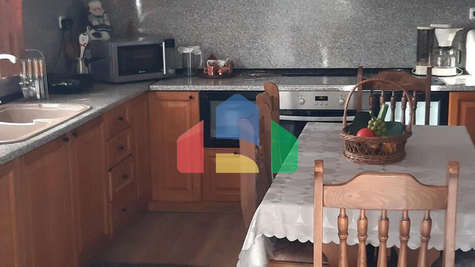 Продаж - Котедж 300 m² в Аттиці