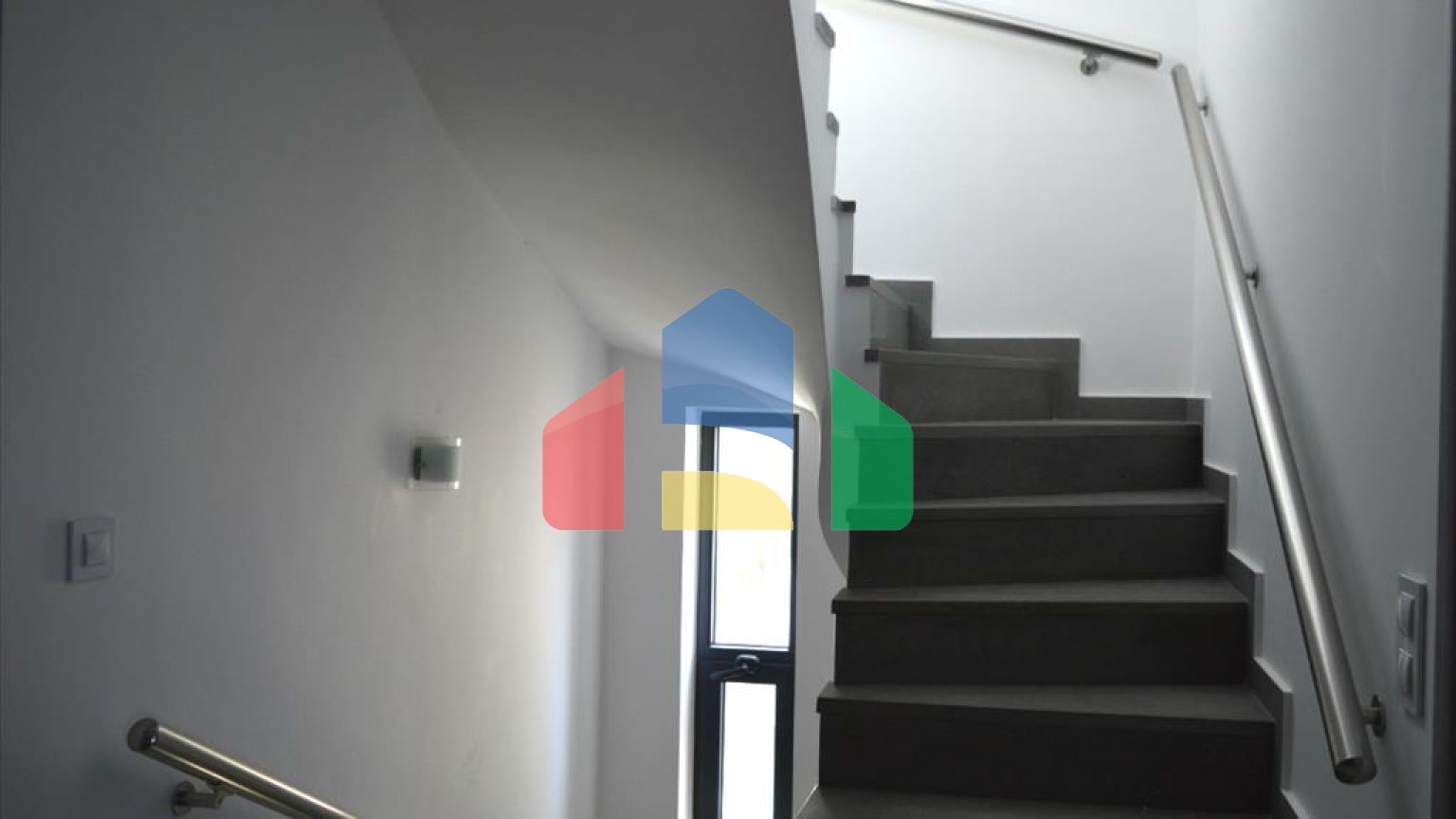 Продажа - Таунхаус 300 m² в Аттике