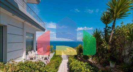For Sale - Villa 400 m² in Attica