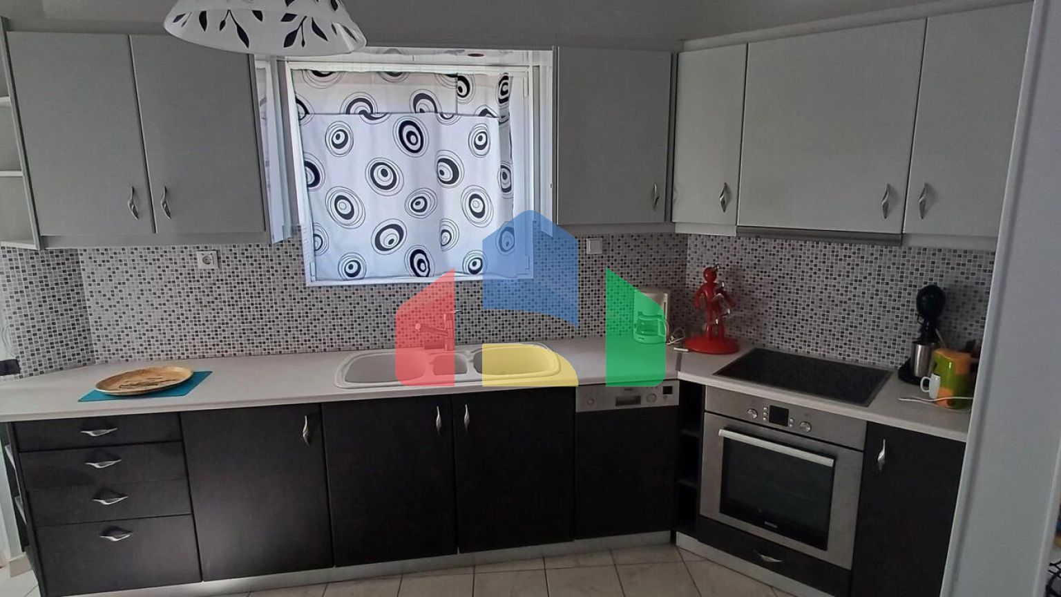 Продажа - Здание 400 m² в Аттике