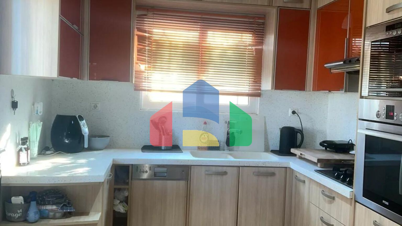 Продаж - Котедж 75 m² в Аттиці