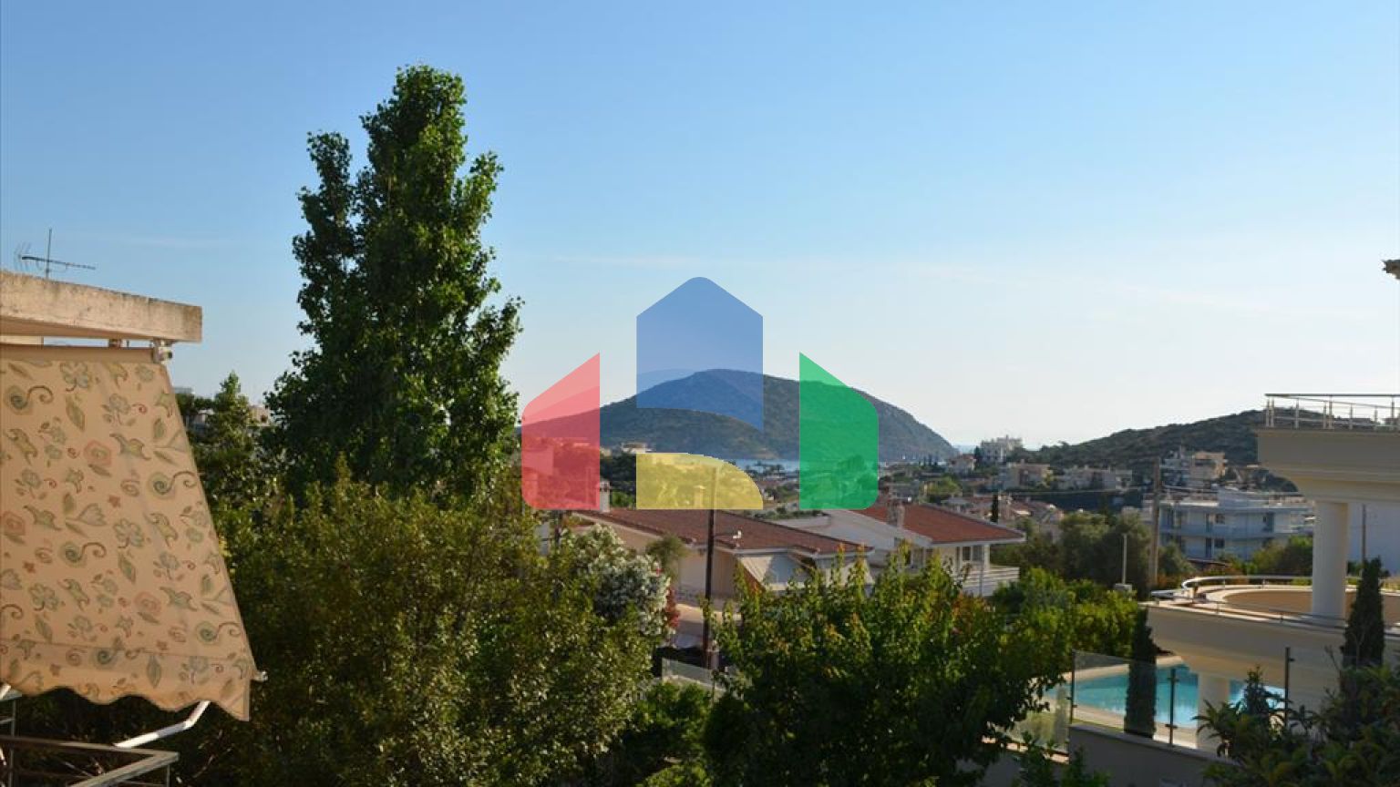 Продаж - Таунхаус 90 m² в Аттиці