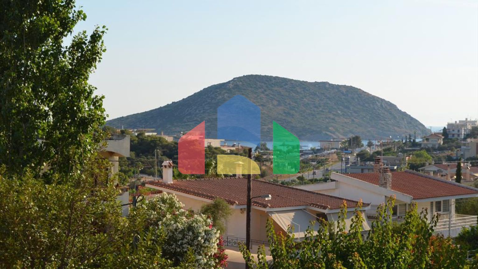 Продаж - Таунхаус 90 m² в Аттиці