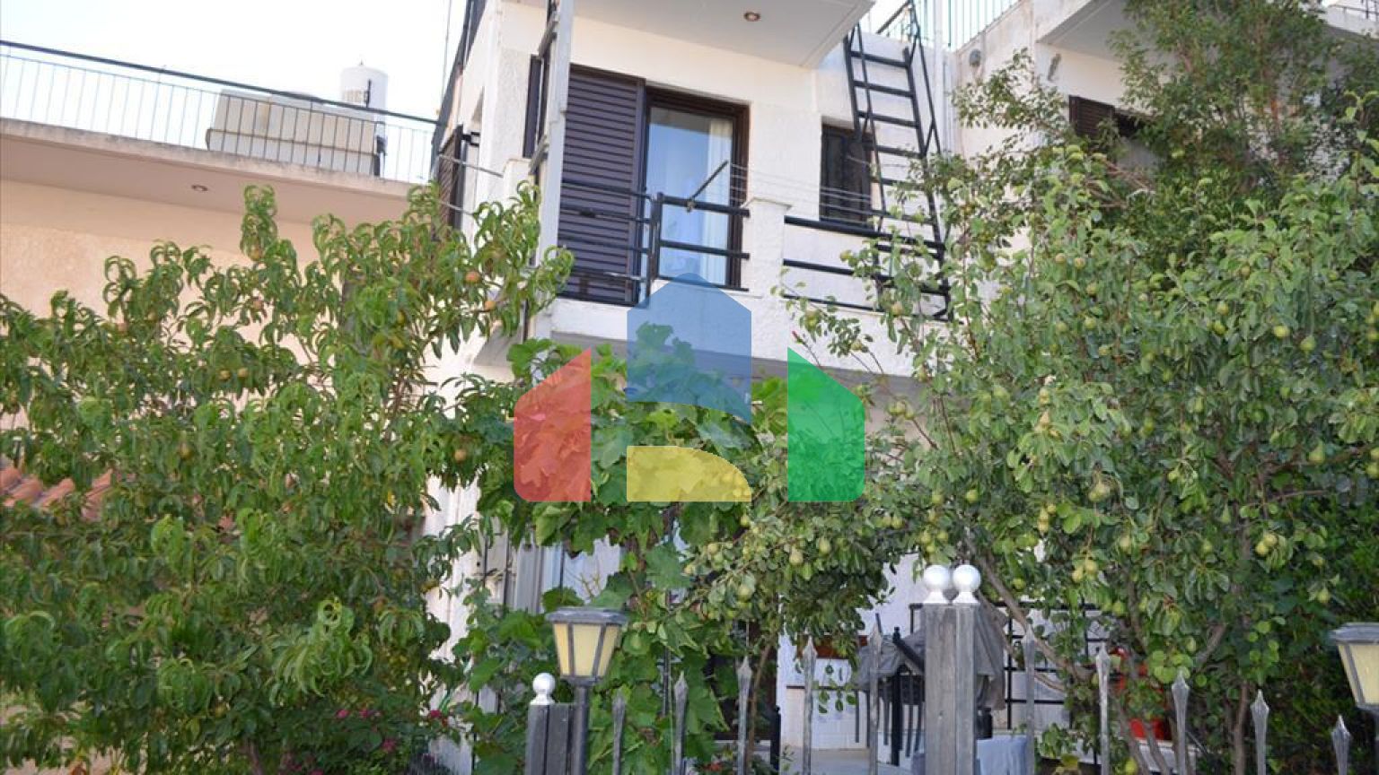 Продаж - Таунхаус 90 m² в Аттиці