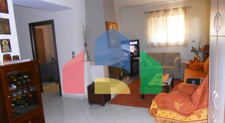 Продаж - Котедж 330 m² в Аттиці