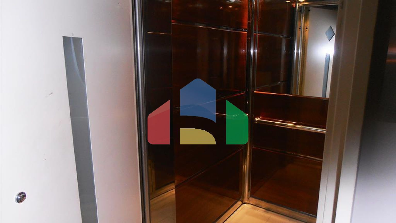 Продажа - Коттедж 330 m² в Аттике