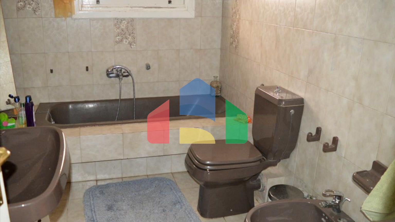 Продаж - Котедж 505 m² в Аттиці