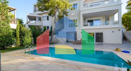 For Sale - Villa 500 m² in Attica
