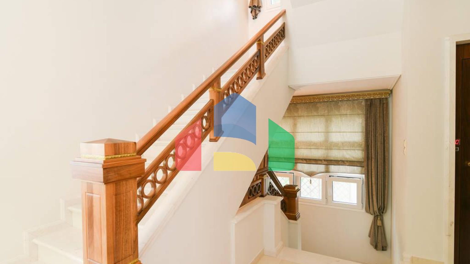 Продаж - Вілла 500 m² в Аттиці