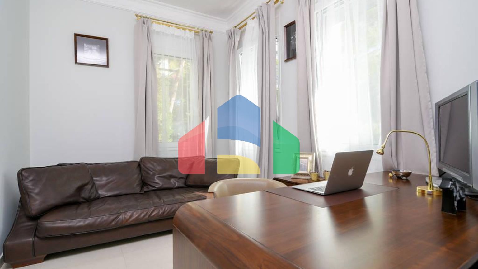 Продаж - Вілла 500 m² в Аттиці