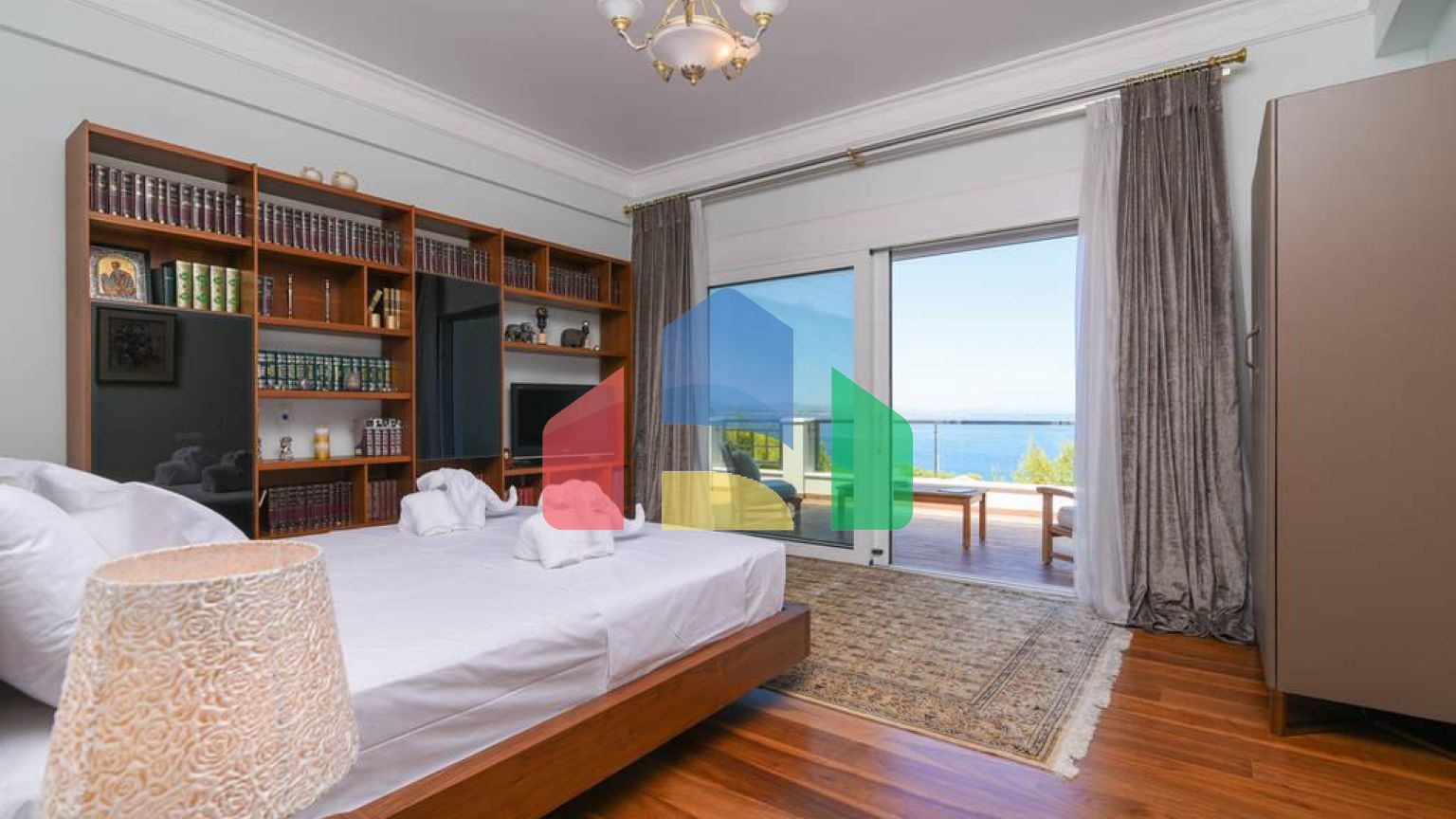 Продаж - Вілла 500 m² в Аттиці