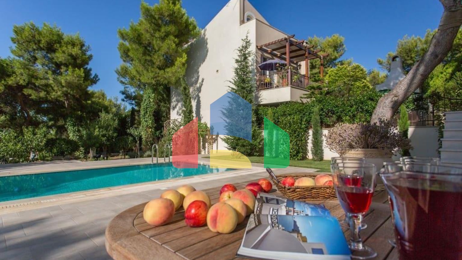 Продаж - Вілла 500 m² в Аттиці