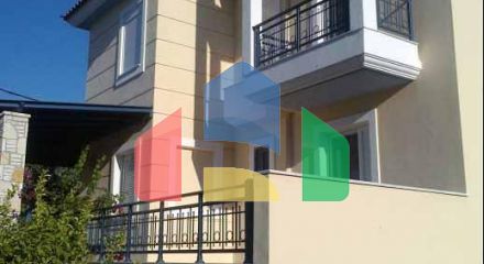 Продаж - Таунхаус 300 m² в Аттиці