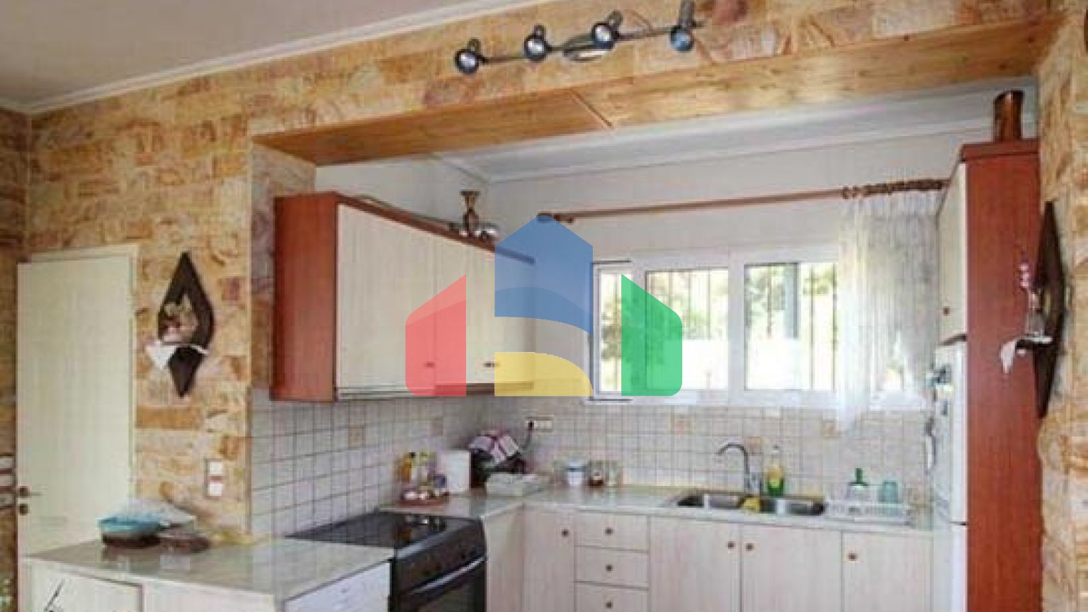 Продаж - Котедж 369 m² в Аттиці