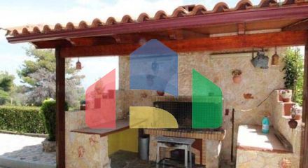 Продаж - Котедж 369 m² в Аттиці