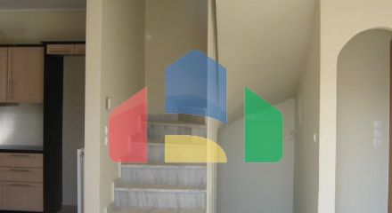 Продаж - Таунхаус 244 m² в Аттиці
