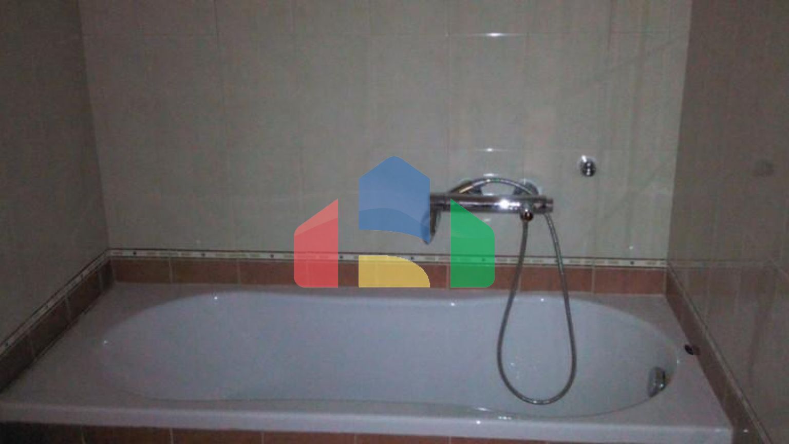 Продаж - Таунхаус 244 m² в Аттиці