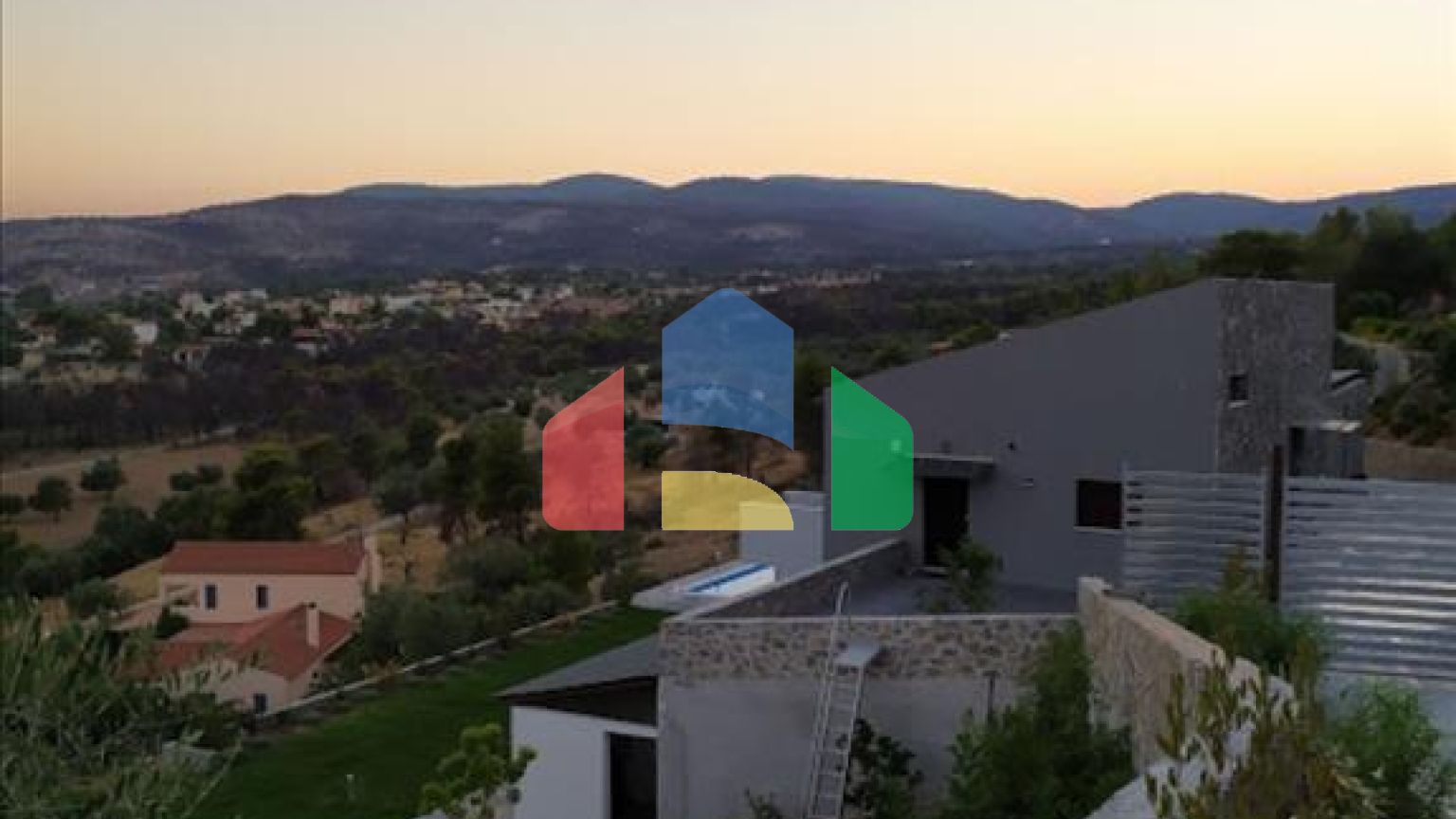 Продажа - Вилла 300 m² в Аттике