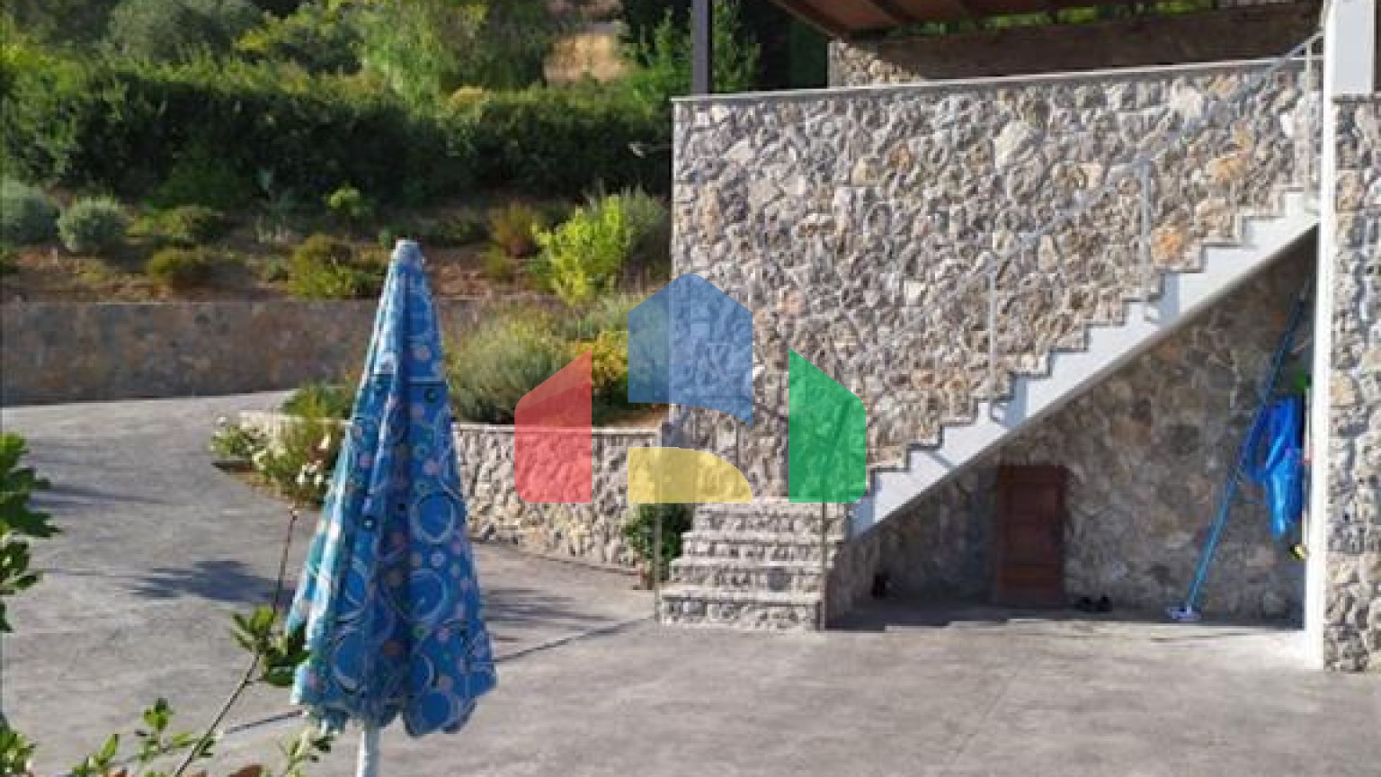 Продажа - Вилла 300 m² в Аттике