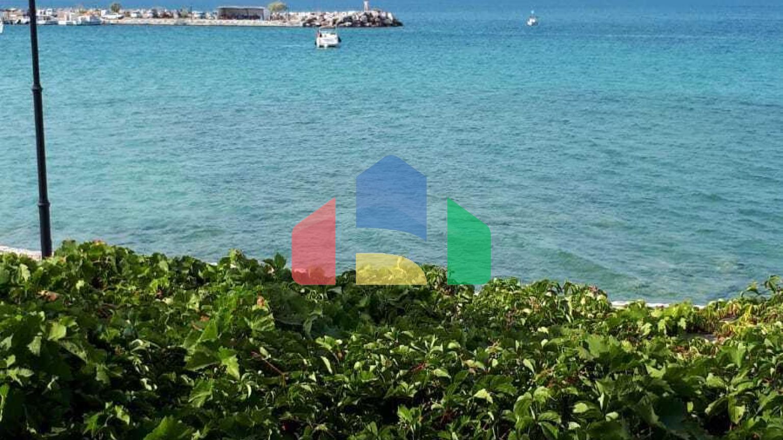 Продажа - Коммерческое помещение 660 m² в Аттике